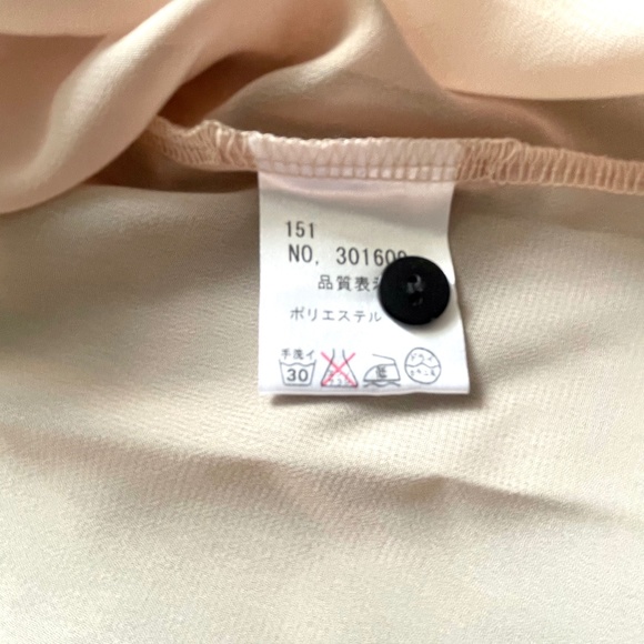 NWT NICE CLAUP Pink Blouse with Black Collar - Picture 8 of 9